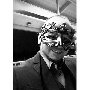 Meet your Posher, Adrian